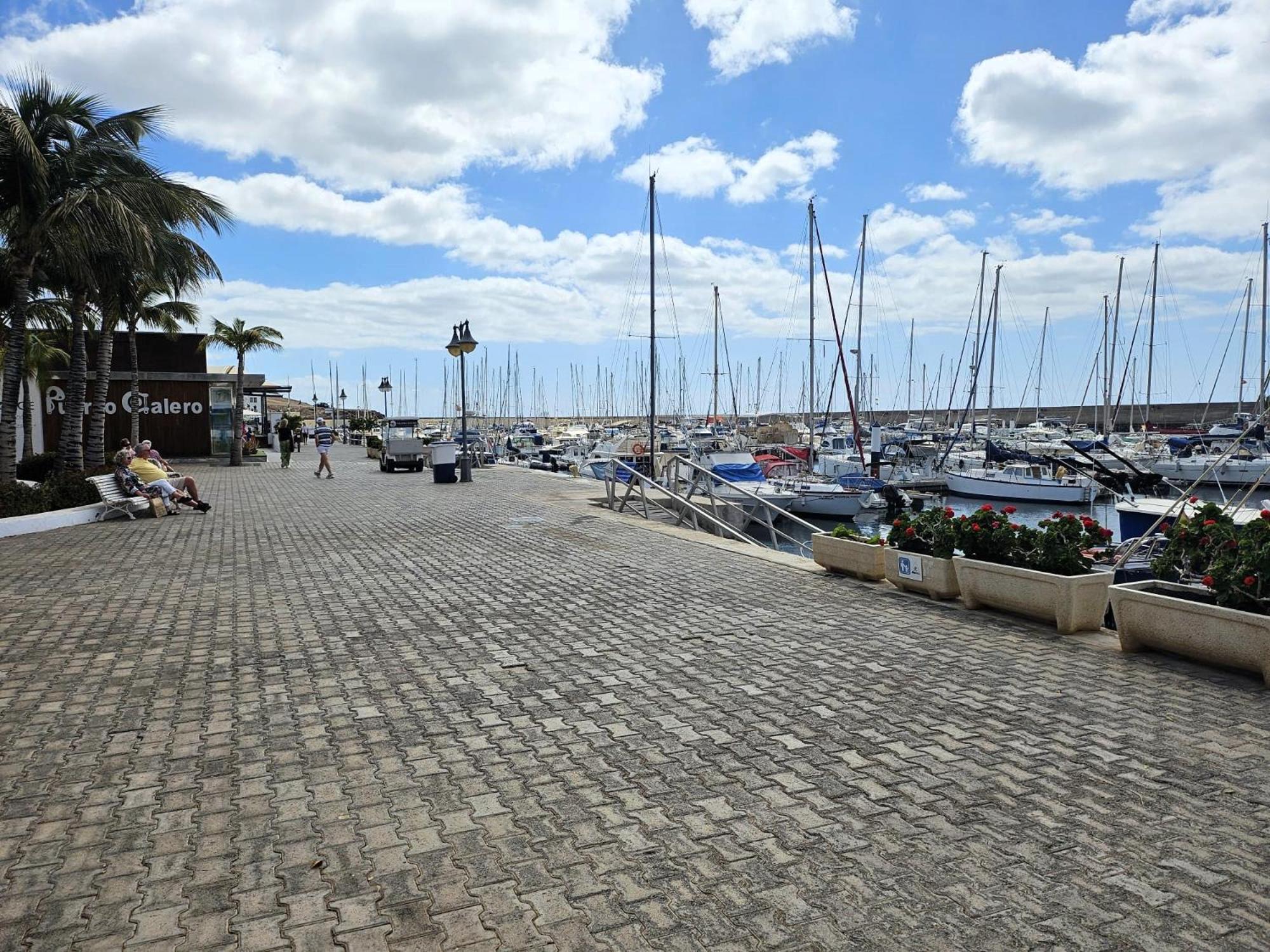 Appartamento Duplex Noray Vista A La Piscina Puerto Calero Esterno foto